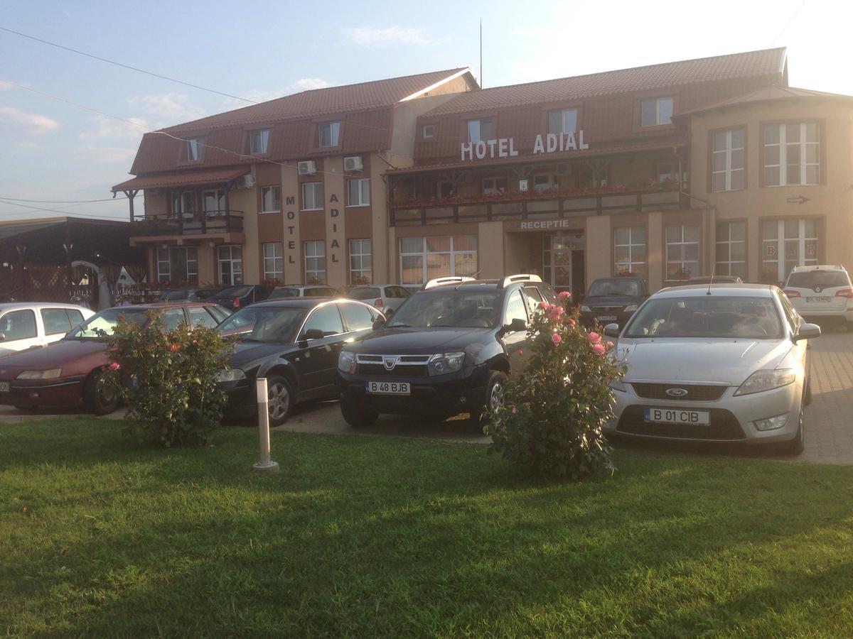 Hotel Adial Adjud Exterior photo